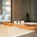 Only 5* Málaga