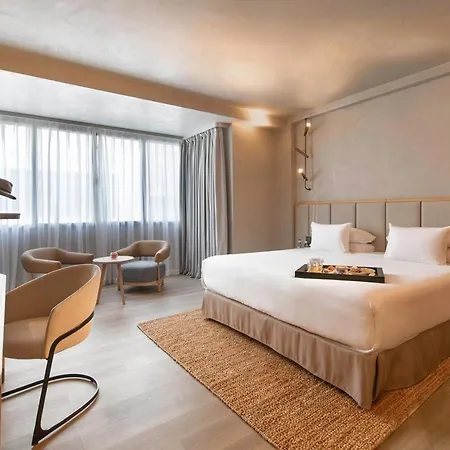 Only 5* Málaga