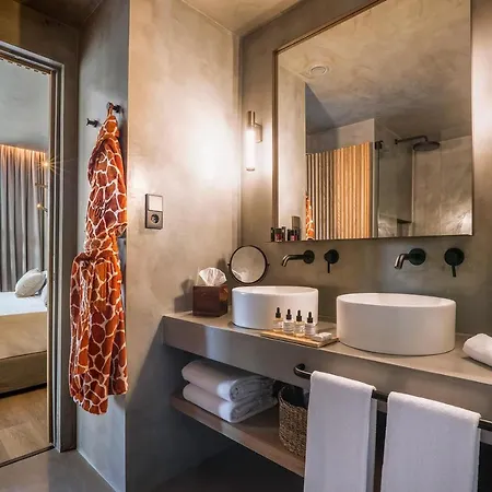 Only Hotel